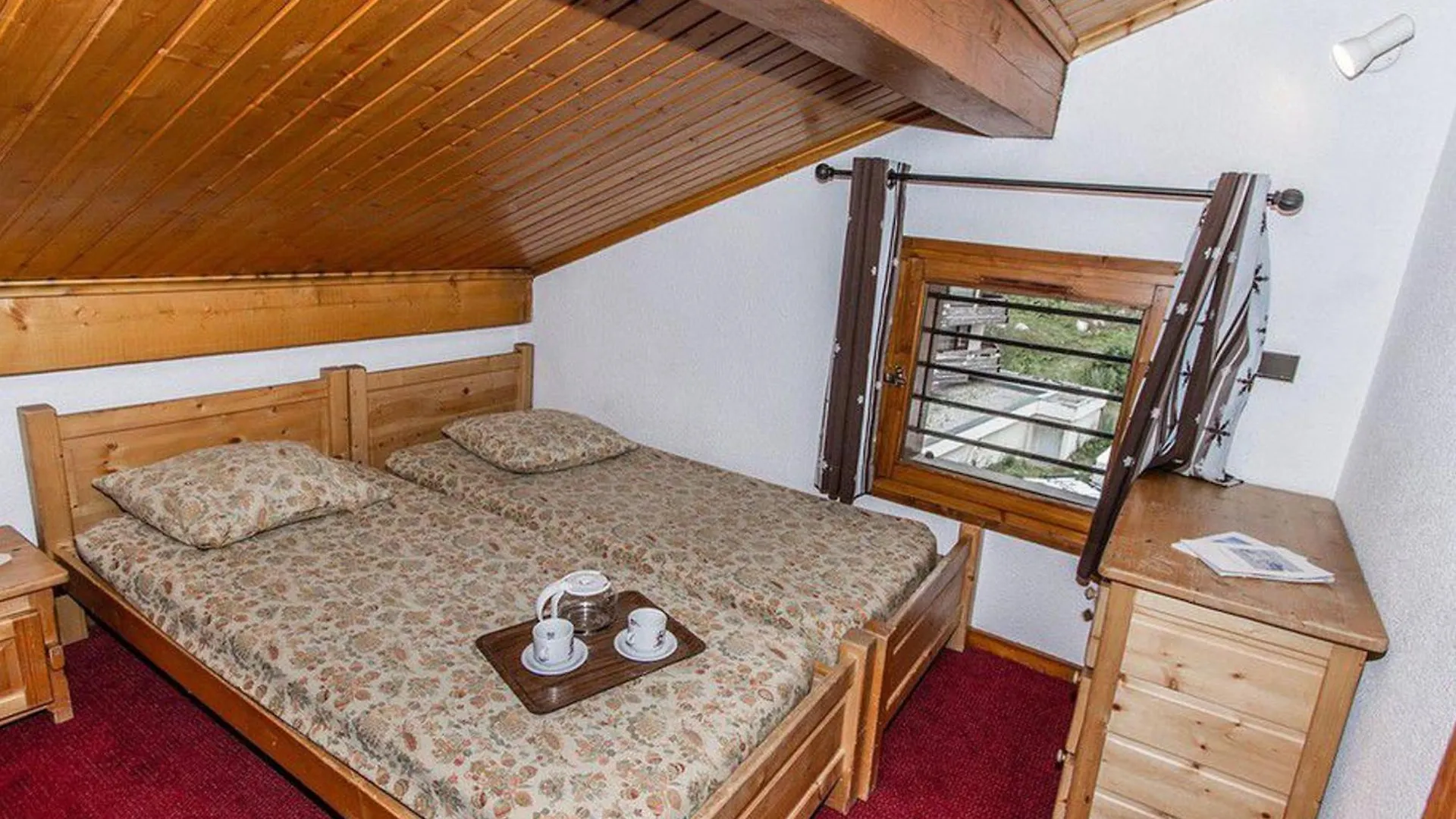 **Confortable Appartement 2 Pieces En Plein Centre, A 5 Min Des Pistes, Balcon Sud, 4 Pers.** - Fr-1-518-7 Val-d'Isere 0*,  France